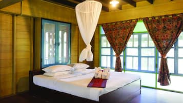 Baan Rim Ping 2 - Two Bedrooms | Minibar, in-room safe, desk, laptop workspace