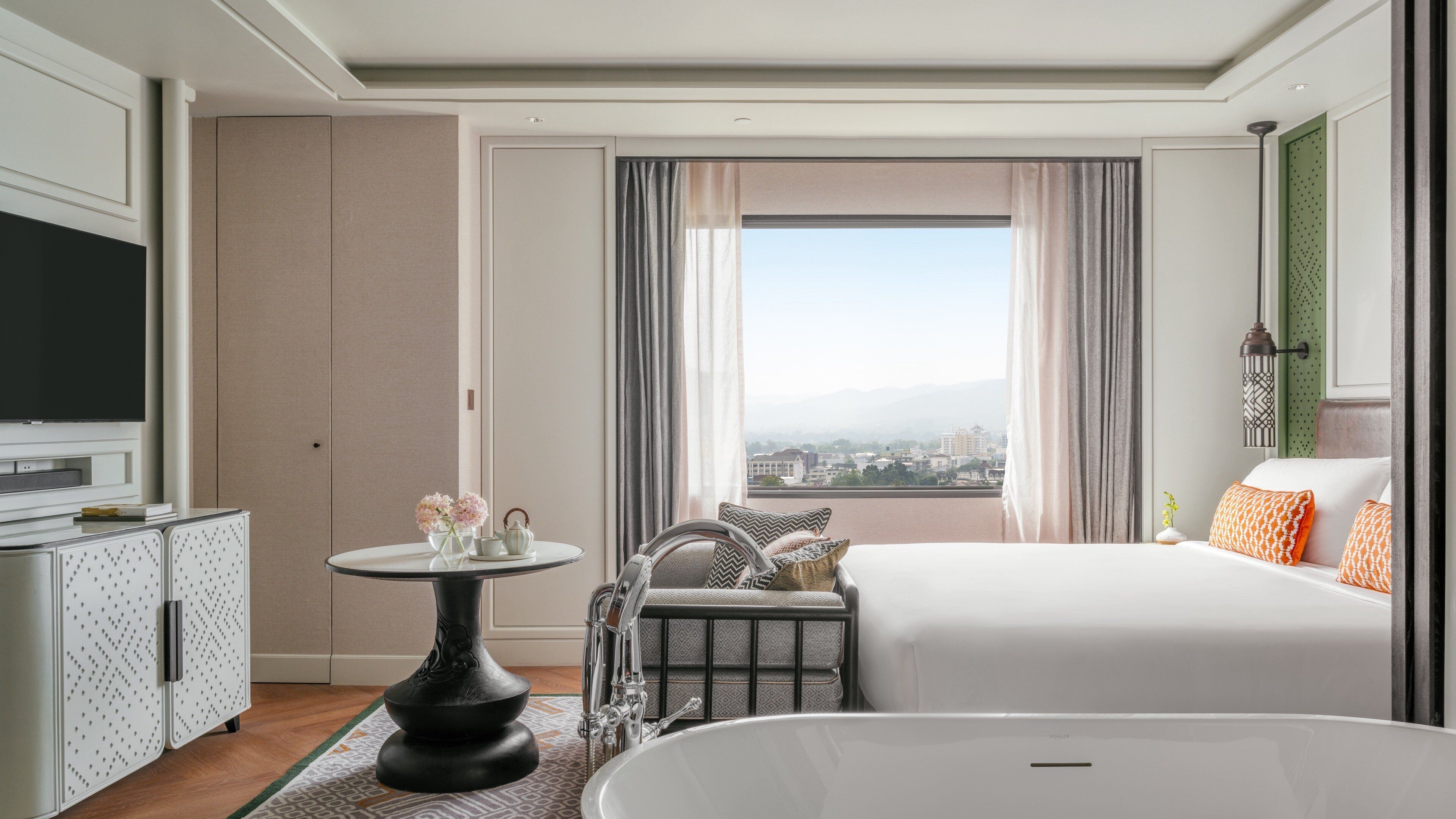 Classic Room, 1 King Bed, Mountain View | Mountain view