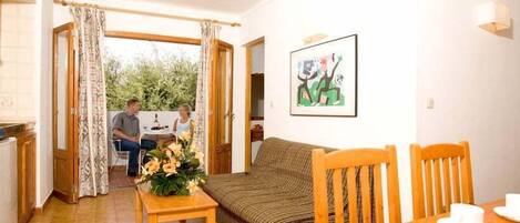 Standard Apartment, 1 Bedroom | 1 bedroom, in-room safe, free cribs/infant beds