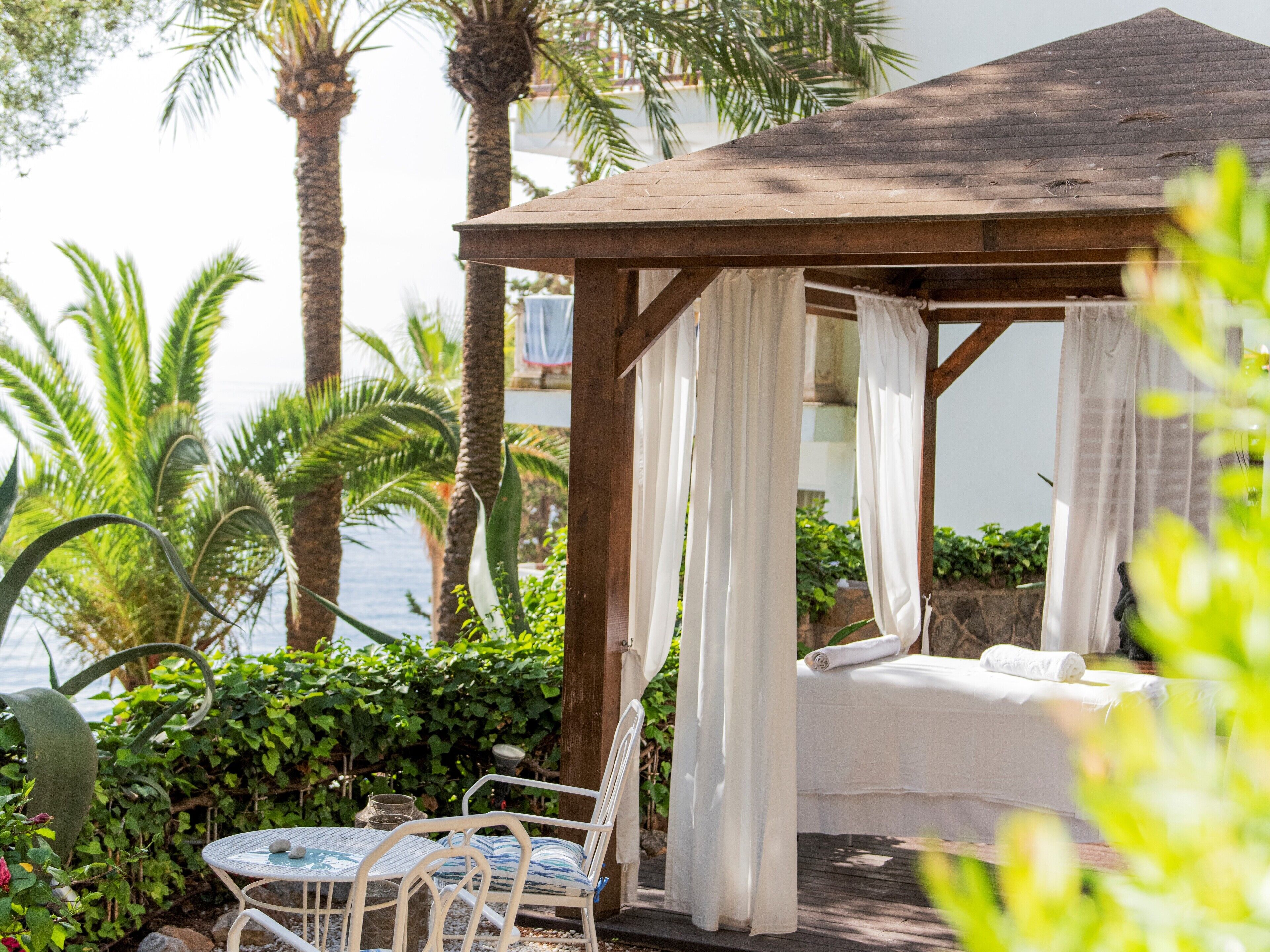 Behandelingskamers voor koppels, sportmassages, massage op het strand