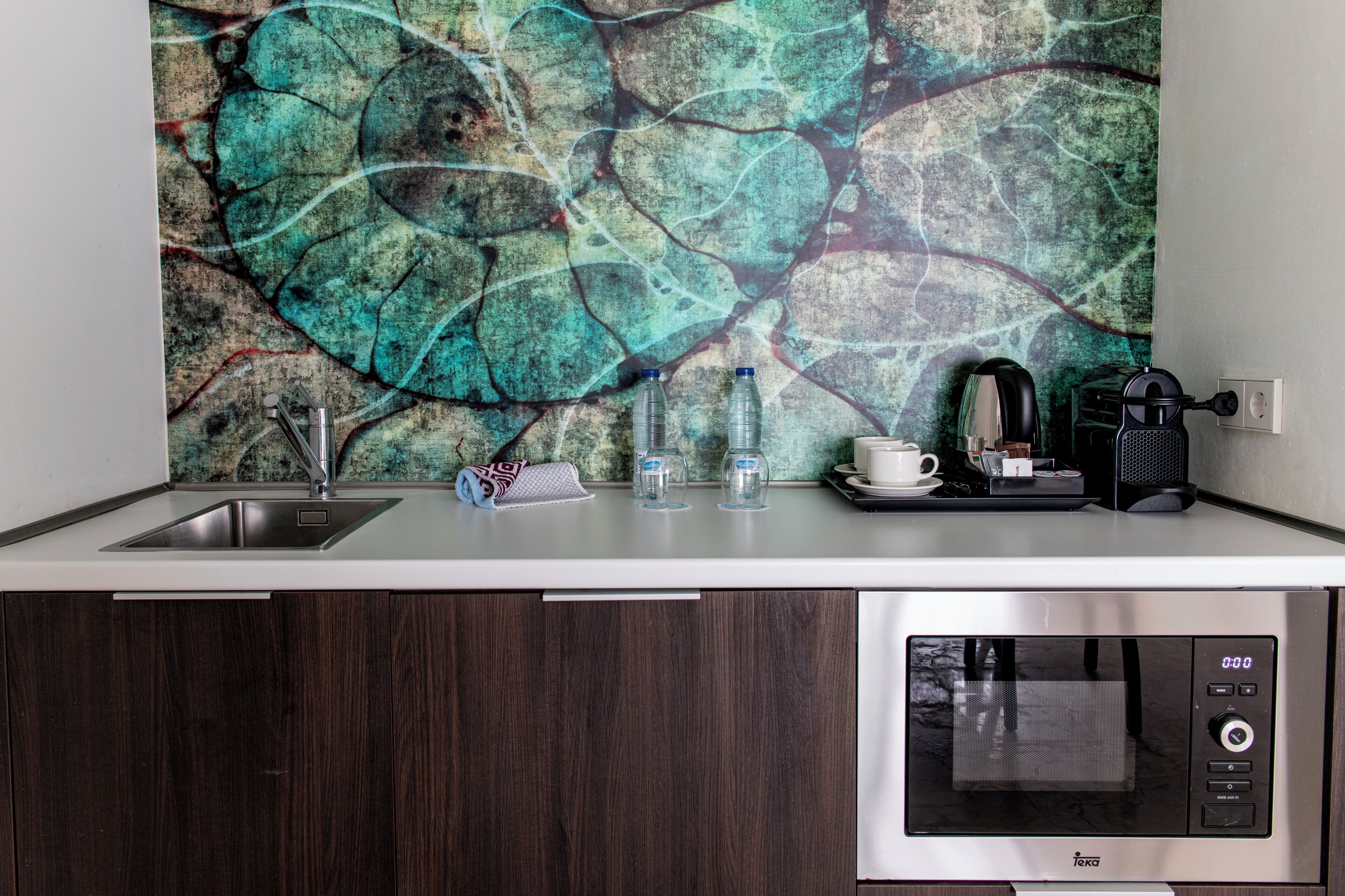 24-inch flat-screen tv with satellite channels, tv