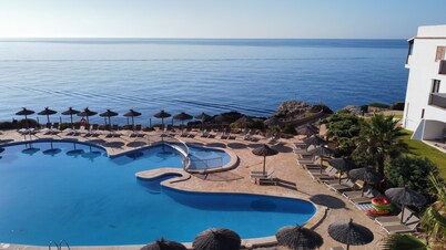 Alua Suites las Rocas Hotel