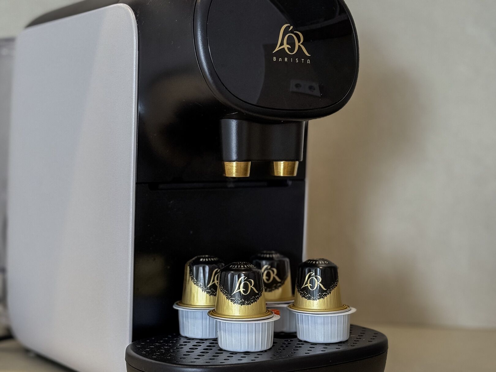 Kaffe og/eller kaffemaskin