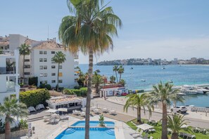 Quang cảnh từ phòng