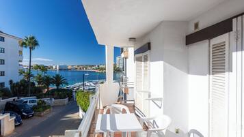Apartment, 1 Bedroom, Sea View (Lateral) | Beach/ocean view