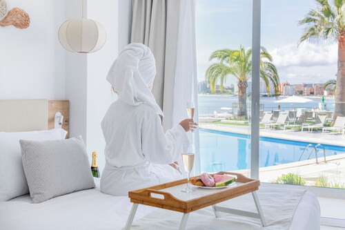 Suites ROC Portonova - Newly Renovated 2026