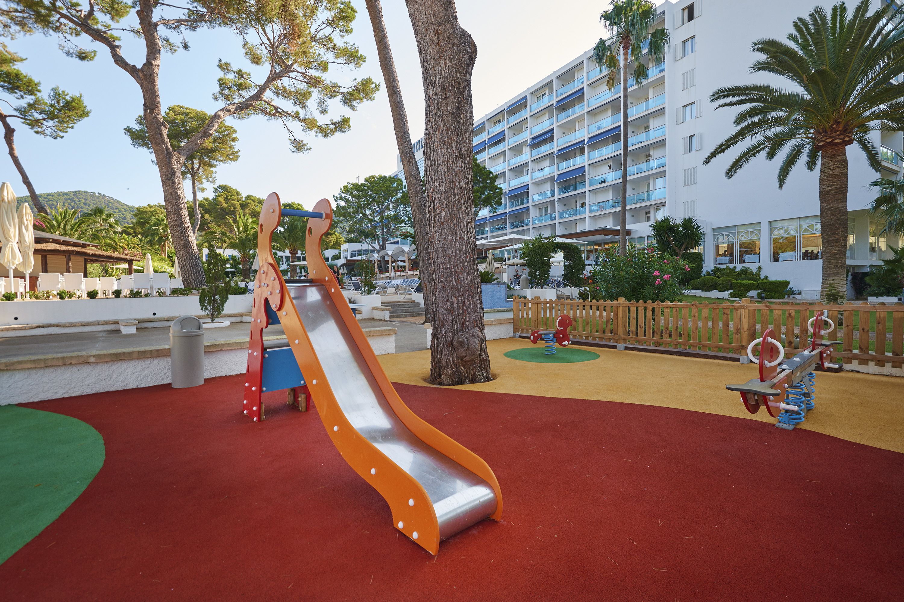 children’s play area – outdoor