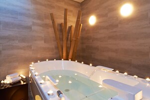 Sauna, bañera de hidromasaje, baño turco/hammam 