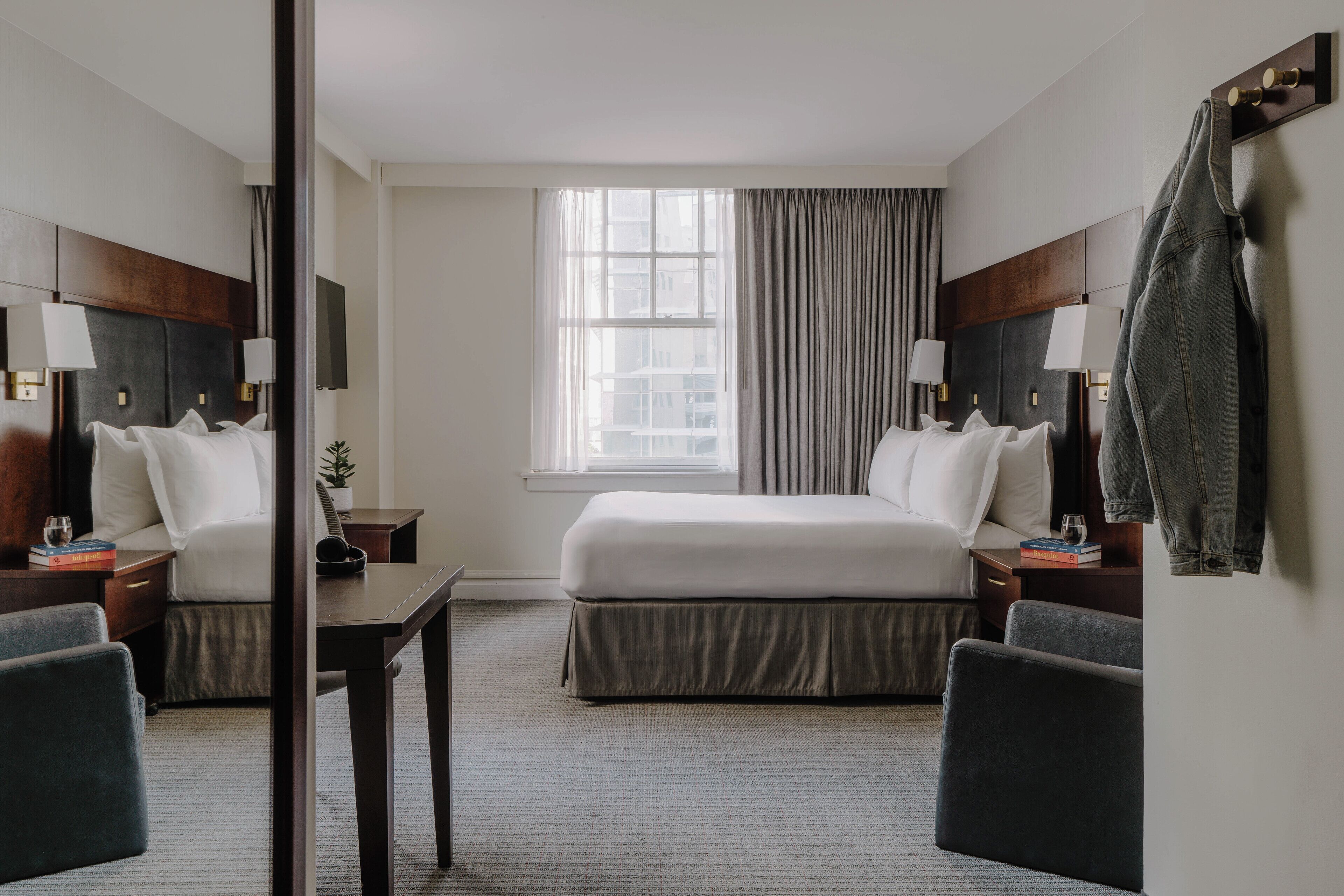 Superior Room, 1 Queen Bed, Kitchenette | 1 bedroom, hypo-allergenic bedding, in-room safe, desk