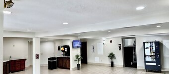 Red Roof Inn & Suites Newport – Middletown, RI