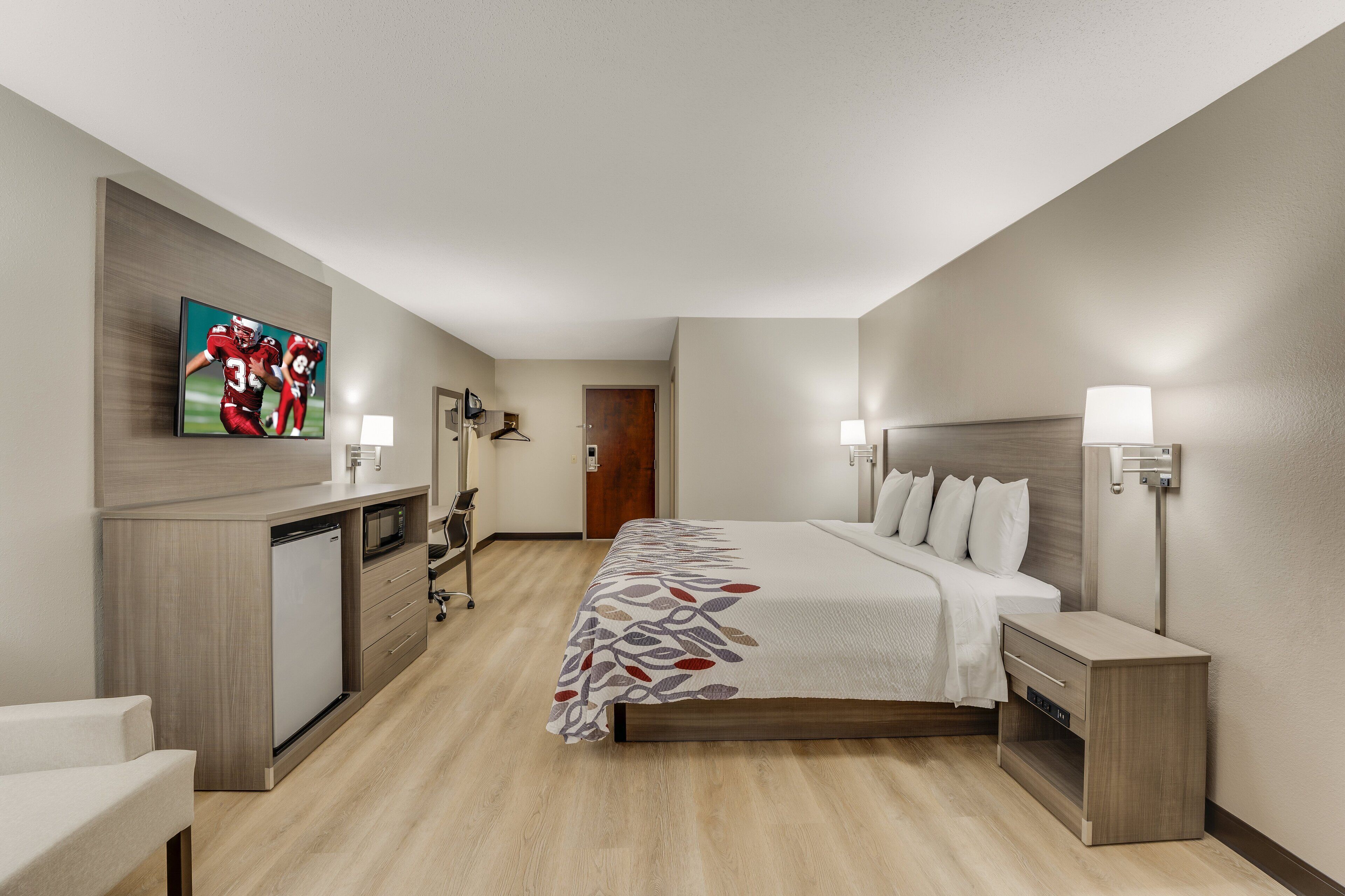 1 bedroom, desk, laptop workspace, blackout curtains