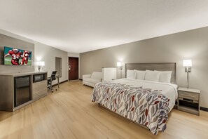 Suite estàndard, 1 llit de matrimoni gran i sofà llit, no fumadors | Escriptori, espai de treball apte per a portàtils i cortines opaques 