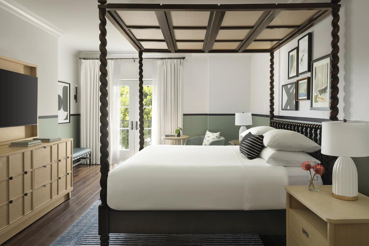 premium room, 1 king bed, balcony (juliet balcony) | 1 bedroom, frette italian sheets, premium bedding, pillow-top beds