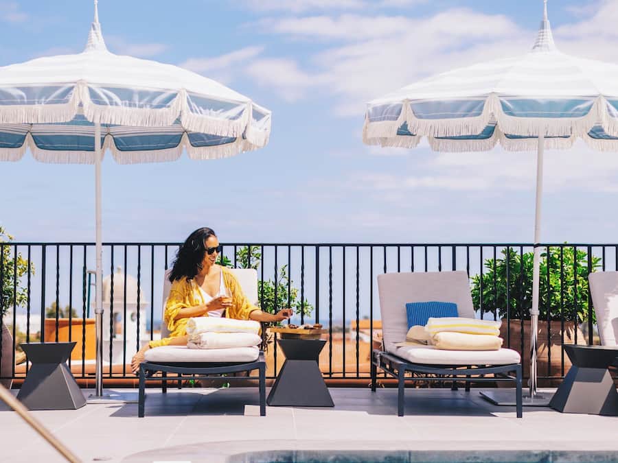 Außenpool, geöffnet von 07:00 Uhr bis 23:00 Uhr, Liegestühle