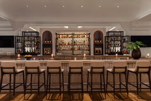 Bar (on property) - Kimpton Canary Hotel by IHG (Santa Barbara)