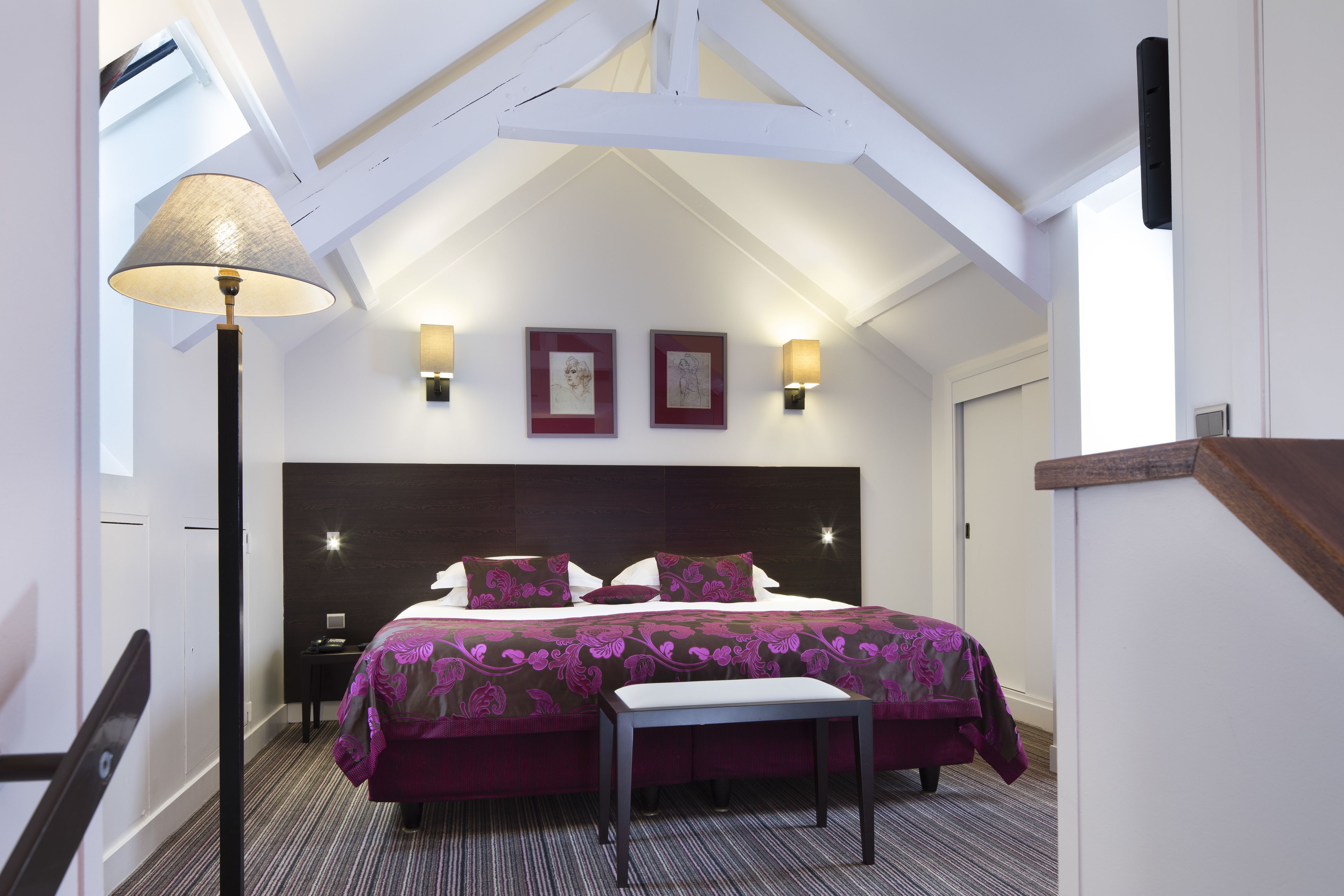 junior suite | premium bedding, in-room safe, desk, soundproofing