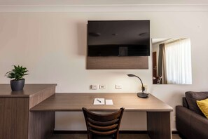 行政客房, 多张床, 无烟房, 一层 | 客房服务设施