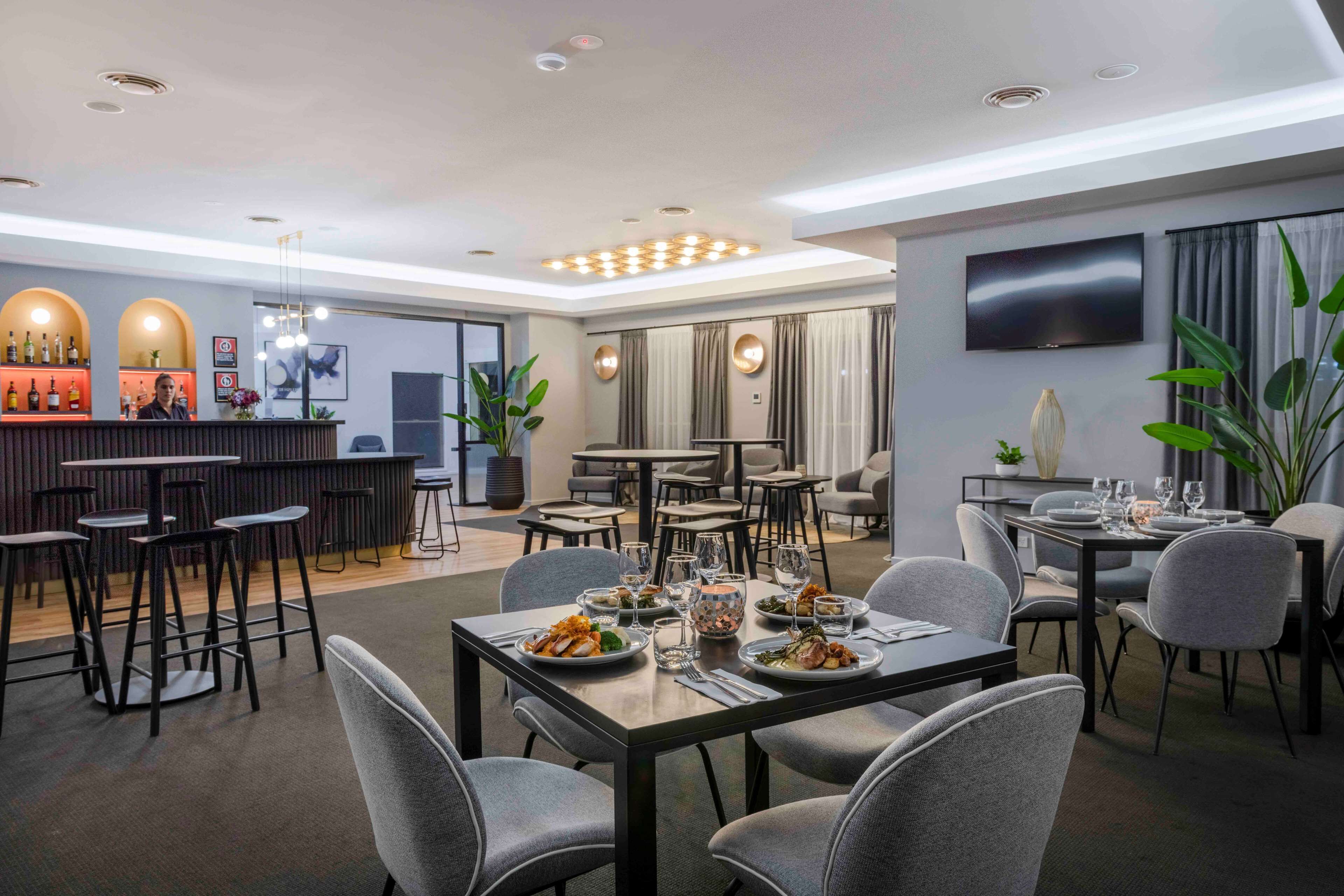 breakfast and dinner served