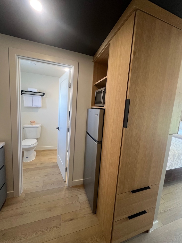 Lamp Liter Inn by null