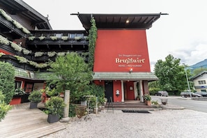 Terrace/patio - Hotel Bruggwirt (Sankt Johann in Tirol)