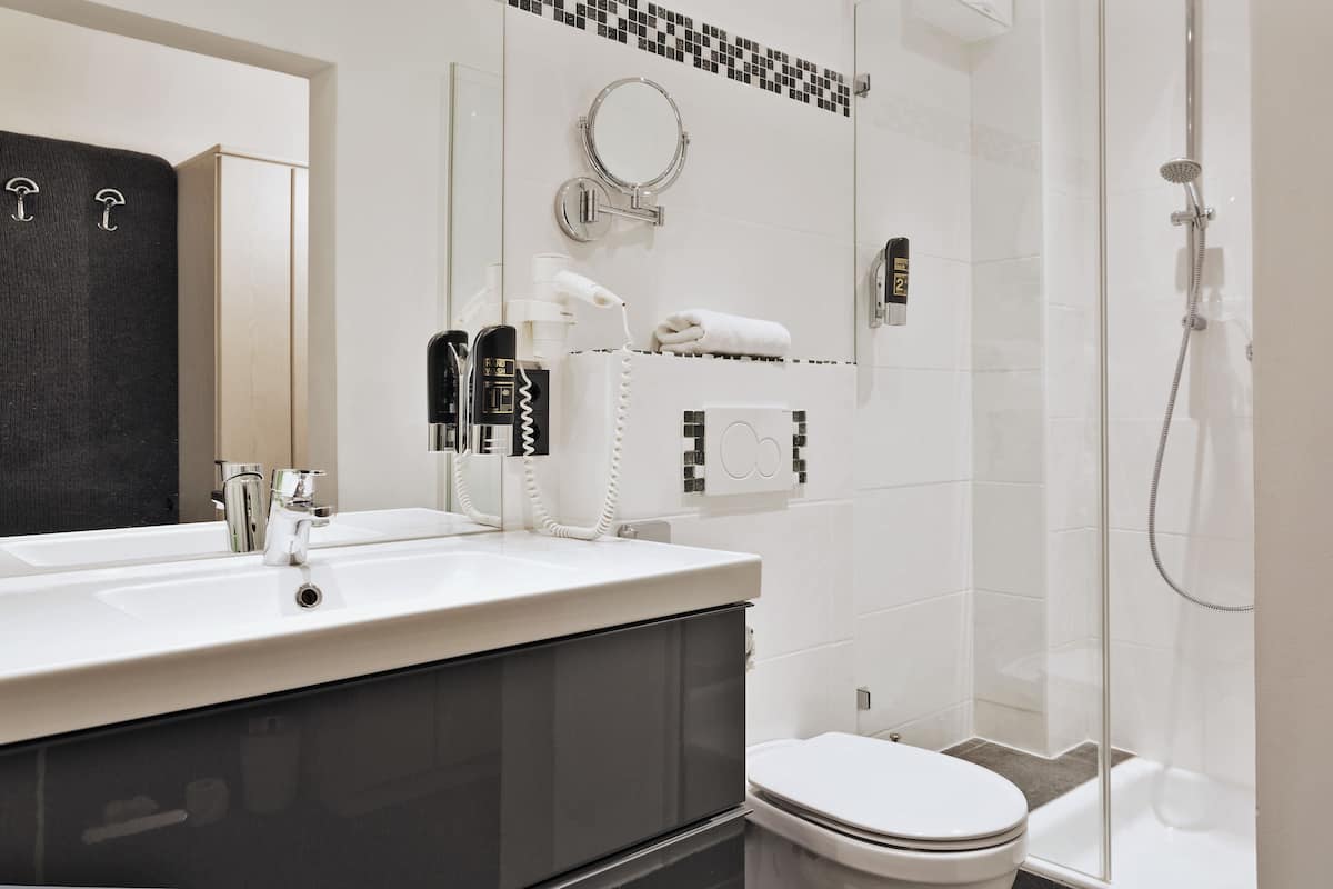 free toiletries, hair dryer, towels