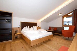 Hypo-allergenic bedding, in-room safe, free cots/infant beds, free WiFi - Hotel Park (Sankt Johann in Tirol)
