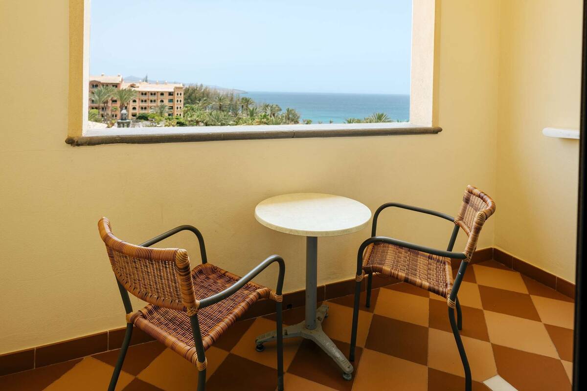 double room, sea view | minibar, desk, free cots/infant beds, wifi
