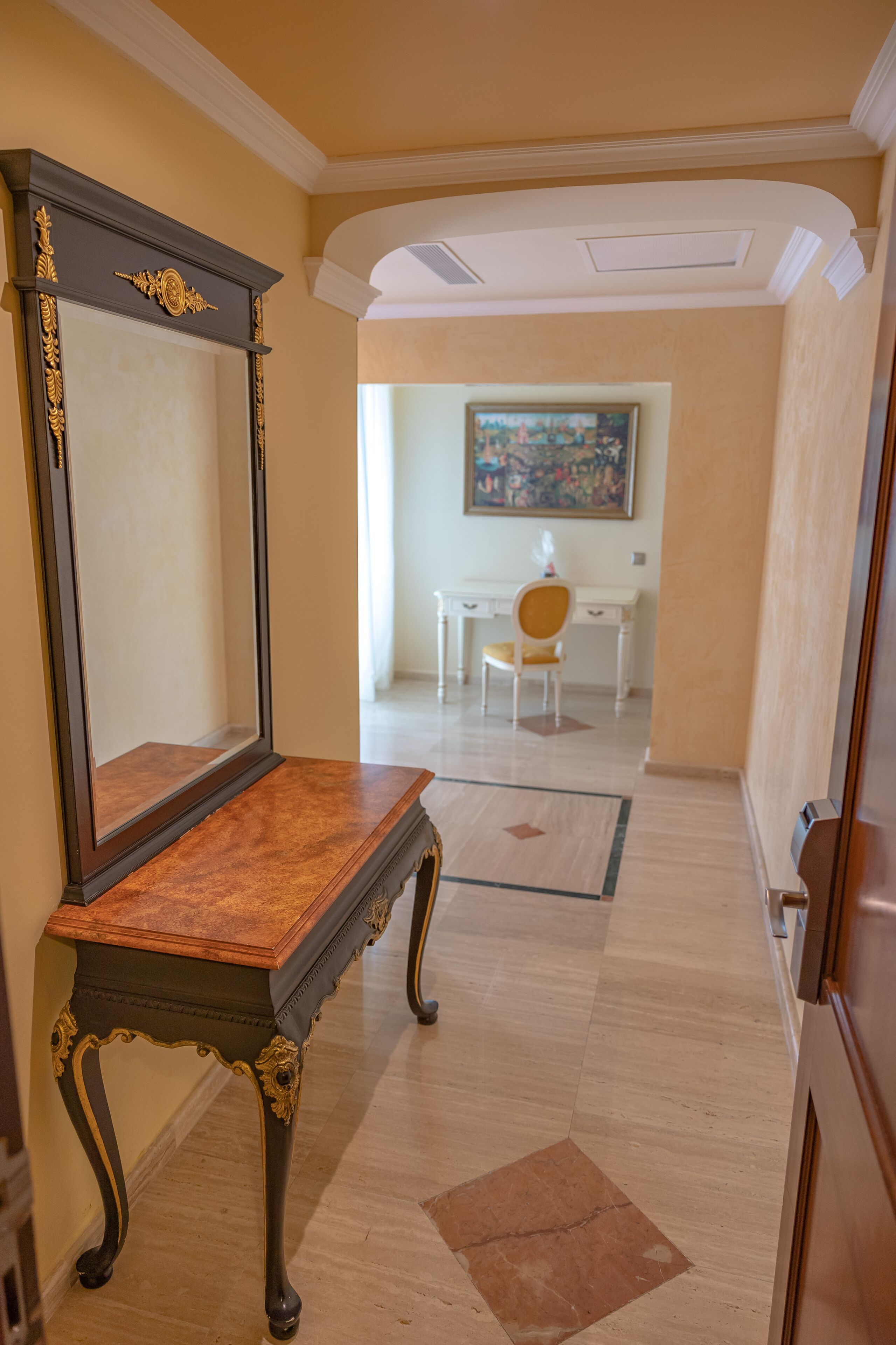 minibar, desk, free cots/infant beds, wifi