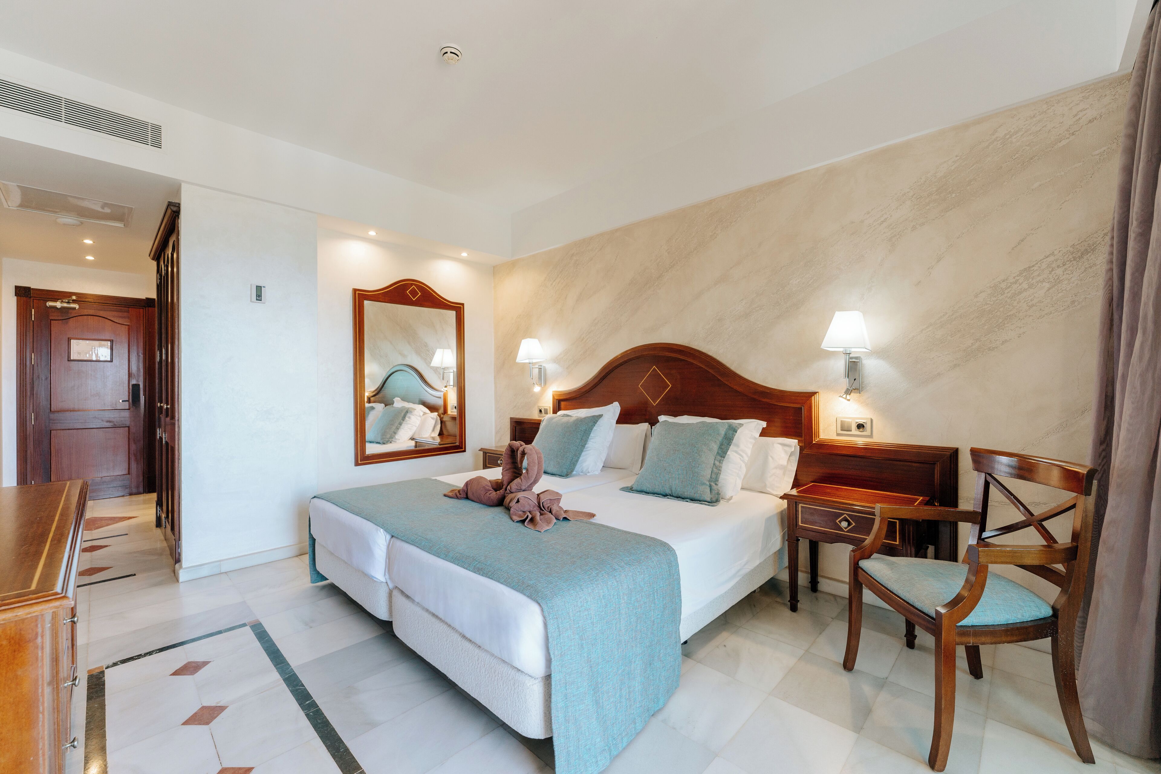 Minibar, desk, free cots/infant beds, WiFi