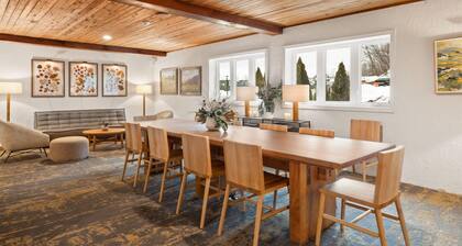 Sun Lodge, an Ascend Collection Hotel