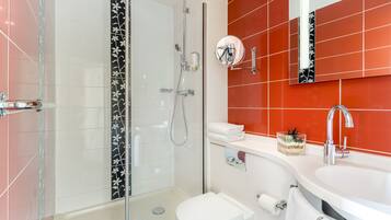 Free toiletries, hair dryer, towels