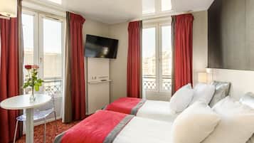 Chambre Standard avec lits jumeaux | Minibar, coffres-forts dans les chambres, bureau