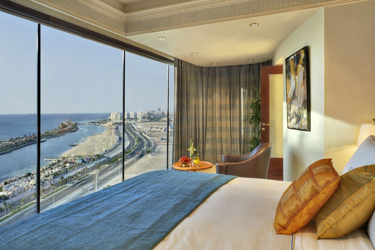 Allergikerbettwaren, Pillowtop-Betten, Minibar, Zimmersafe