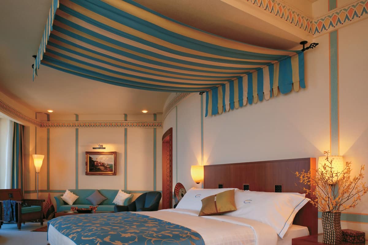 Amwaj | 1 bedroom, hypo-allergenic bedding, pillowtop beds, minibar