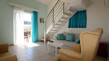 Apartment, 1 Bedroom | Iron/ironing board, free WiFi, bed sheets