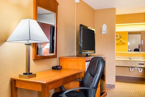 Desk, iron/ironing board, rollaway beds, free WiFi