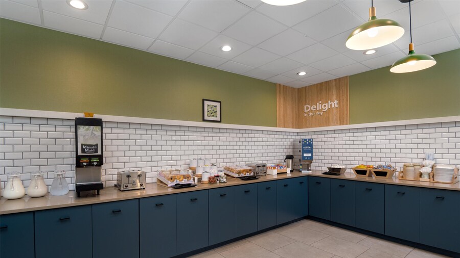 Spark by Hilton Summerville