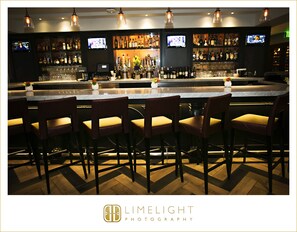 2 bars/lounges, rooftop bar - The Birchwood (St. Petersburg)