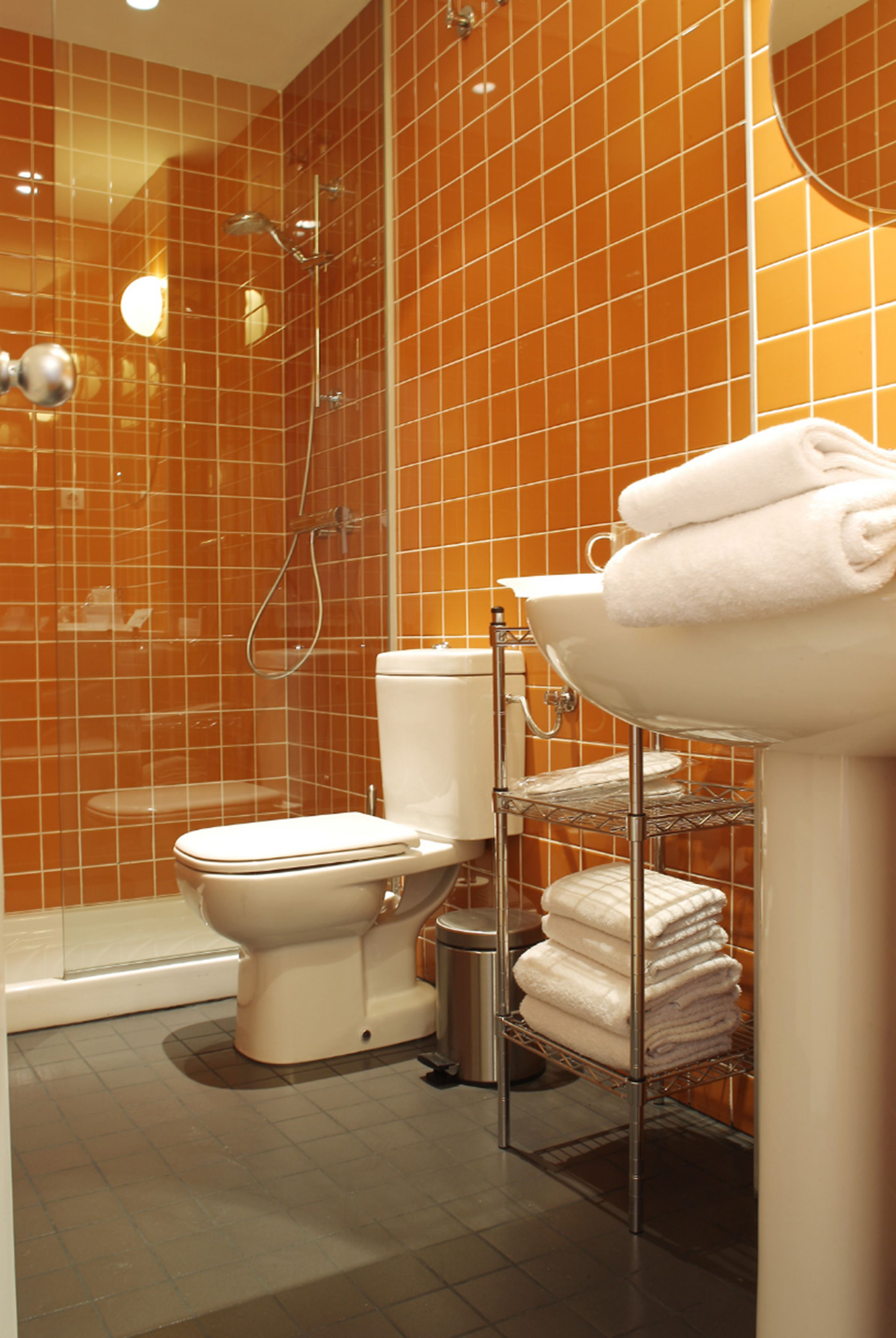 superior double or twin room, terrace | bathroom | shower, free toiletries, hair dryer, towels