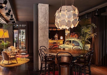 Sala de estar en el lobby. Sixties Ramblas