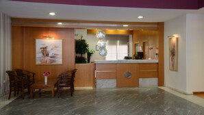 Reception - ApartHotel MM Badajoz (Badajoz)