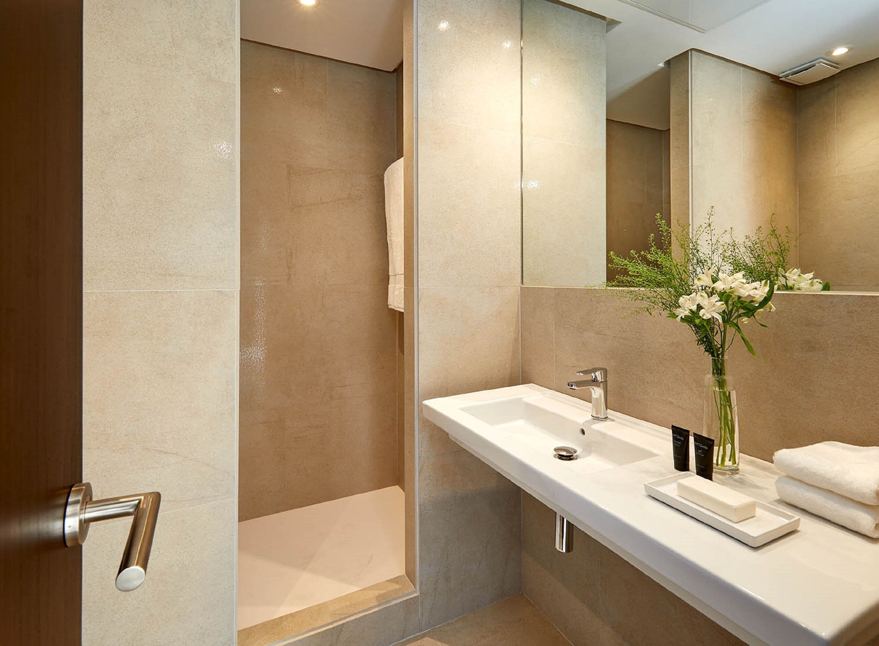 superior room | bathroom | shower, designer toiletries, hair dryer, bidet