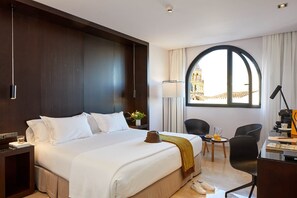 Dobbeltrom – standard | Allergitestet sengetøy, dundyner og minibarvarer (inkludert)