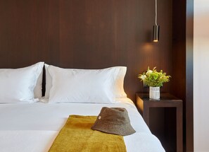 Ropa de cama hipoalergénica, cubrecamas y artículos del minibar gratis
