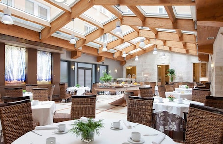 Daily buffet breakfast for a fee. Hotel Rice Palacio de los Blasones