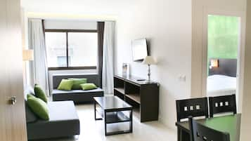 Junior Suite (Apartment ) | Living area | Flat-screen TV