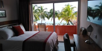 Deluxe Double Room Single Use, 1 Bedroom | Premium bedding, Tempur-Pedic beds, individually furnished, desk