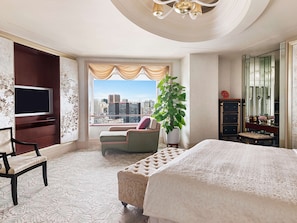 Minibar, in-room safe, desk, blackout drapes