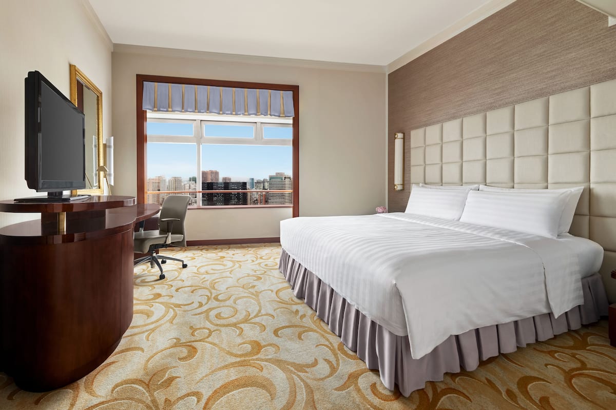 Minibar, in-room safe, desk, blackout curtains