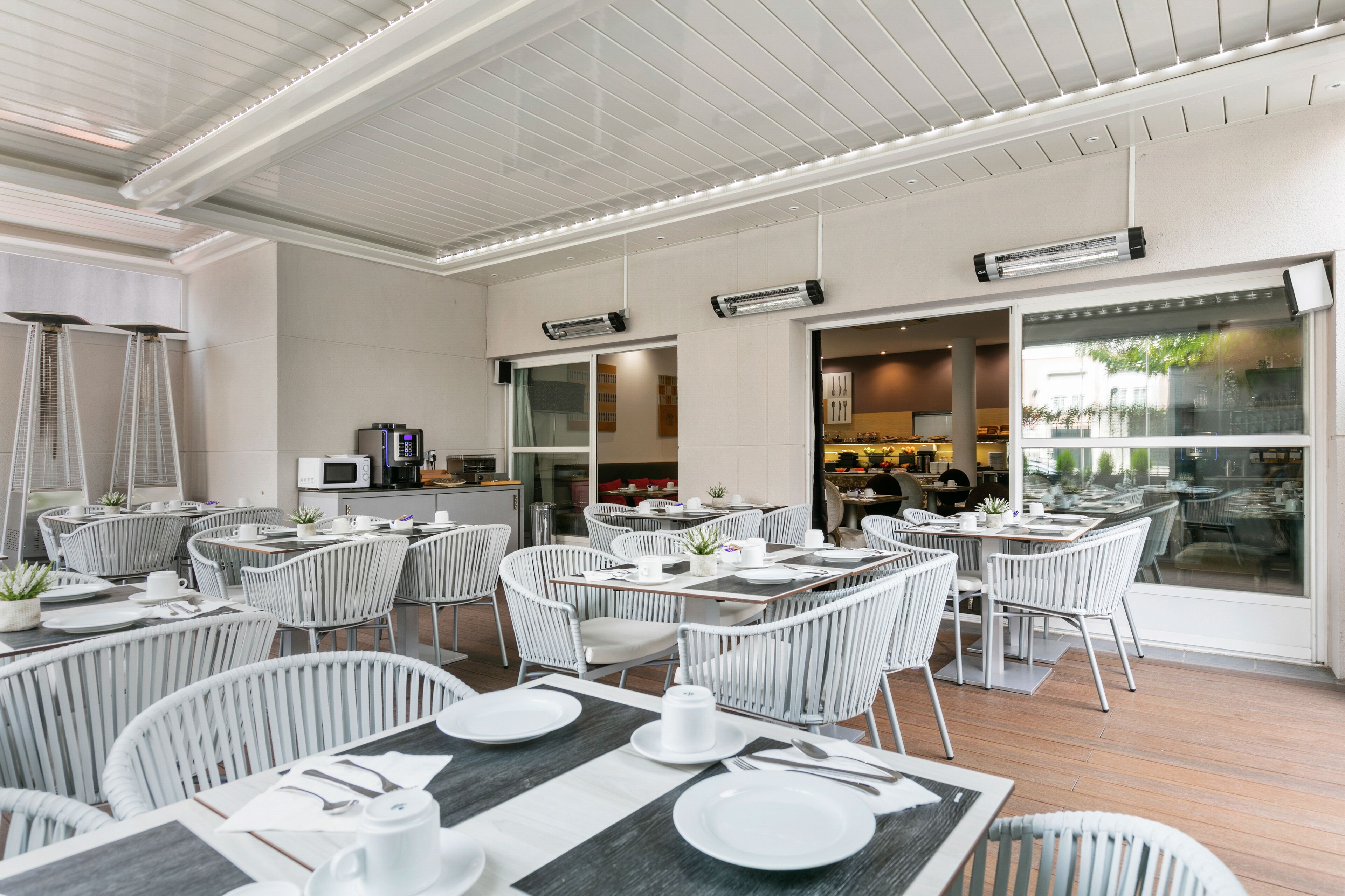 Daily buffet breakfast (EUR 10 per person)